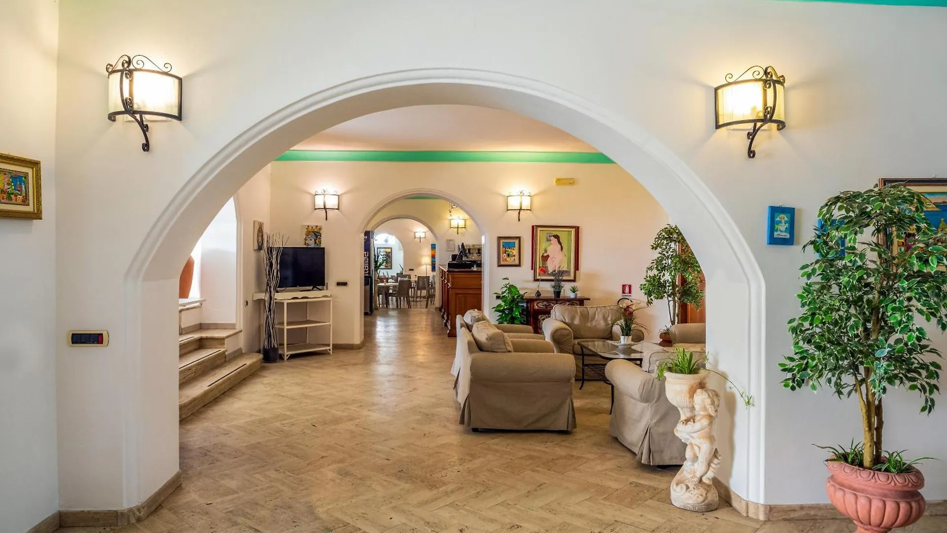 Hotel Ossidiana Stromboli Center 3*,